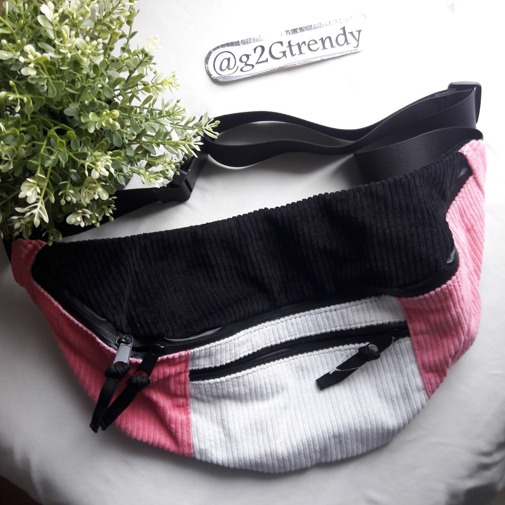 Nwot UO crossbody bag /fanny  pack